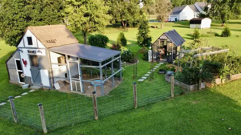 Exterior - 943 Beechcroft Rd, Spring Hill, TN 37174 photo 5 of 47