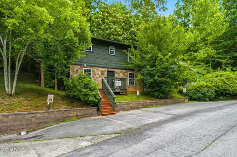 656 Morning Mist Way, Gatlinburg, TN 37738