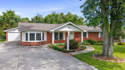 141 Gardenia Ave NW, Cleveland, TN 37312