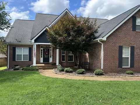 2897 Stewart Campbell Pt, Thompsons Station, TN 37179