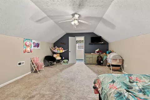 Bedroom - 972 Mud Creek Rd, Morrison, TN 37357 photo 5 of 5