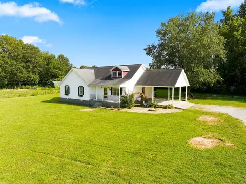 Exterior - 972 Mud Creek Rd, Morrison, TN 37357 photo 10 of 15