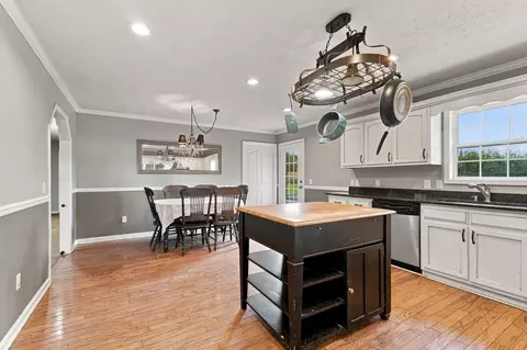 Kitchen - 972 Mud Creek Rd, Morrison, TN 37357 photo 5 of 5