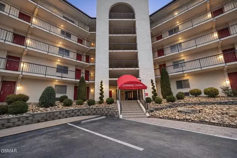 102 Baskins Creek Byp UNIT 304, Gatlinburg, TN 37738