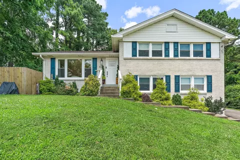 5028 Briarwood Dr, Nashville, TN 37211