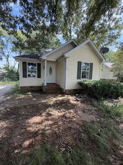 220 Bonnie Dr, Portland, TN 37148