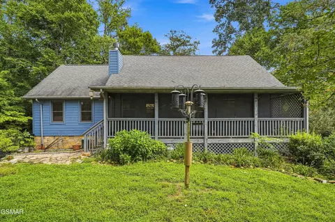 2459 Amanda Ln, Sevierville, TN 37876