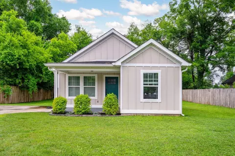 107 Shearer Dr, Rossville, GA 30741