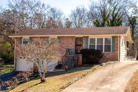 608 Corbley Rd, Rossville, GA 30741