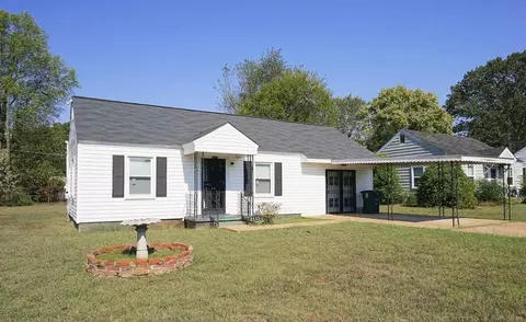 2111 Delano Dr, Chattanooga, TN 37406