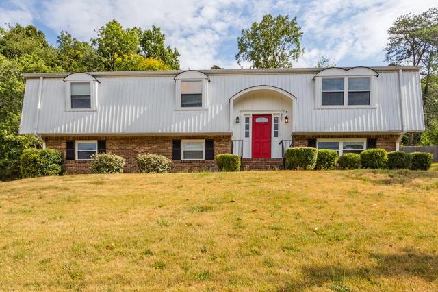 907 Brynewood Park Dr, Chattanooga, TN 37415