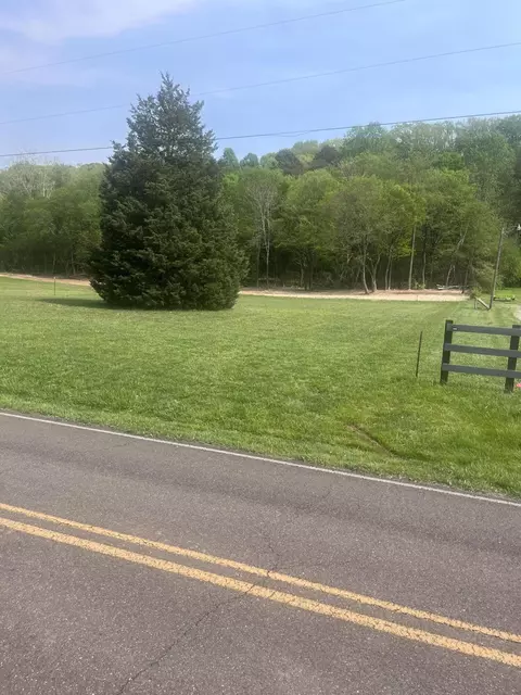 3 County Road 384, Niota, TN 37826