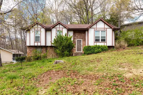 7244 Cane Hollow Rd, Hixson, TN 37343