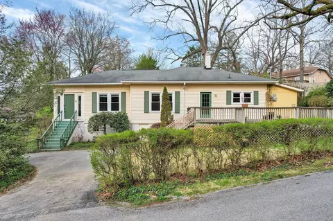 409 Signal Mountain Blvd, Signal Mountain, TN 37377