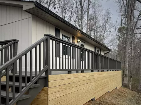 112 Creeks Bend Dr, Ringgold, GA 30736