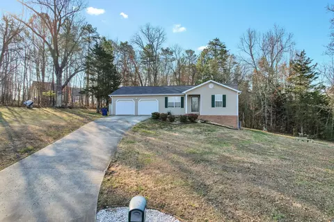 212 SW Fox Crest Dr, Cleveland, TN 37311