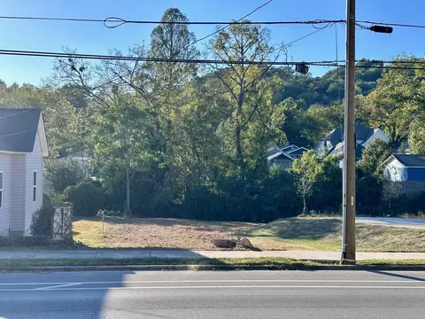 703 N Market St, Chattanooga, TN 37405