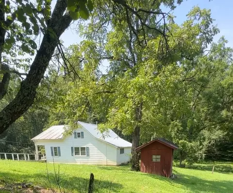 239 Miller Rd, Pikeville, TN 37367