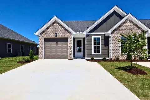 2106 Shady Ln, Cleveland, TN 37312