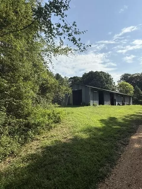 149 Nobles Rd, Paris, TN 38242