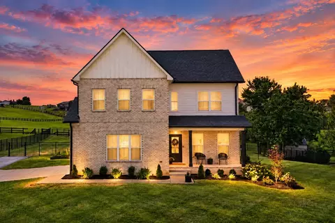 1412 Barrett Dr, Mount Juliet, TN 37122