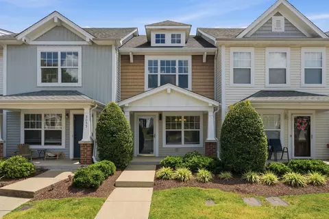 3053 Harpeth Springs Dr, Nashville, TN 37221