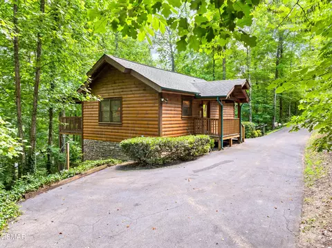 3123 Happy Hollow Rd, Sevierville, TN 37862