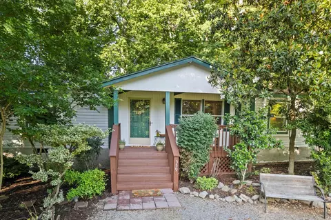 559 Johnson Rd, Kodak, TN 37764