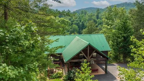 2214 Dogwood Cove Way, Sevierville, TN 37862