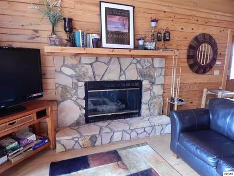 3517 Sugar Maple Loop Rd, Sevierville, TN 37862 photo 3
