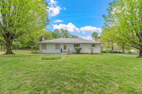 126 Hicks Ln, Rockwood, TN 37854