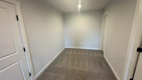 Bedroom - 558 W Foxrun, Springfield, TN 37172 photo 3 of 3