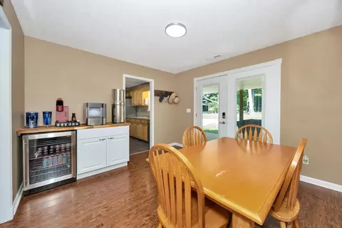 Dining - 1501 Puncheon Branch Rd, Goodspring, TN 38460 photo 2 of 2