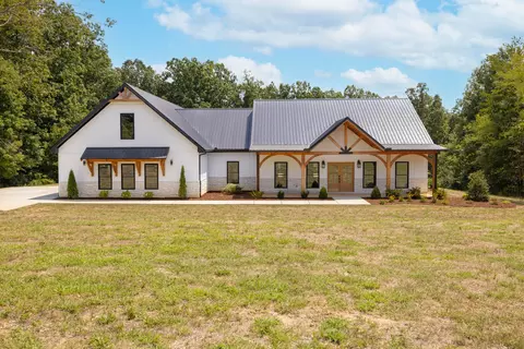 2024 Trace Creek Rd, Centerville, TN 37033