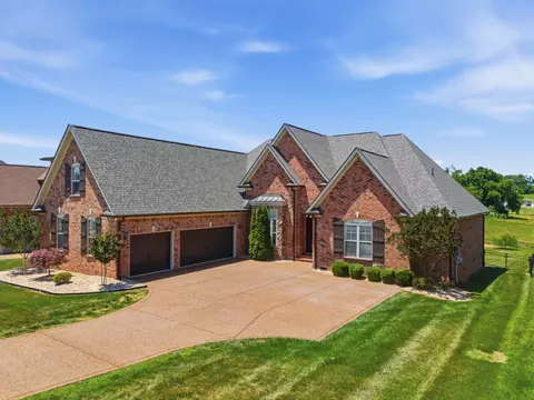 2146 Gorden Xing, Gallatin, TN 37066