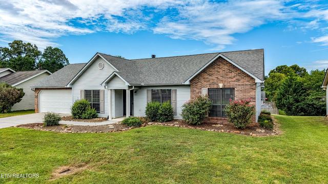 315 Headrickview Dr, Maryville, TN 37804