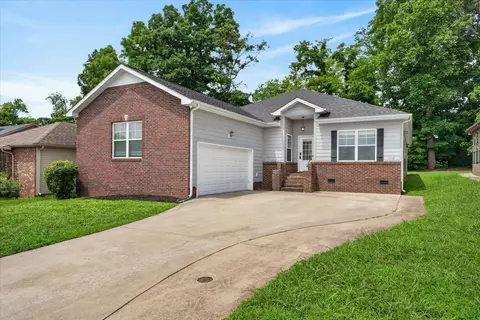 2228 Killington Dr, Clarksville, TN 37040