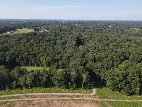 20 Gholson Rd, Clarksville, TN 37043