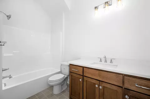 Bath - 5520 Sinclair St, Murfreesboro, TN 37127 photo 1 of 5
