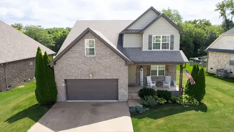 107 Ten Oaks Dr, Lebanon, TN 37087