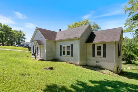 206 Freeman Ave, Dickson, TN 37055 photo 3