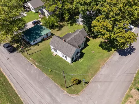 206 Freeman Ave, Dickson, TN 37055 photo 6