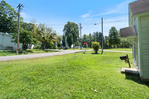 206 Freeman Ave, Dickson, TN 37055 photo 5