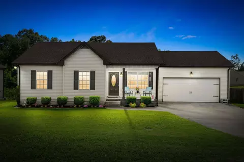 552 Tracy Ln, Clarksville, TN 37040