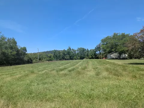 490 Gibbs Ln, Gallatin, TN 37066
