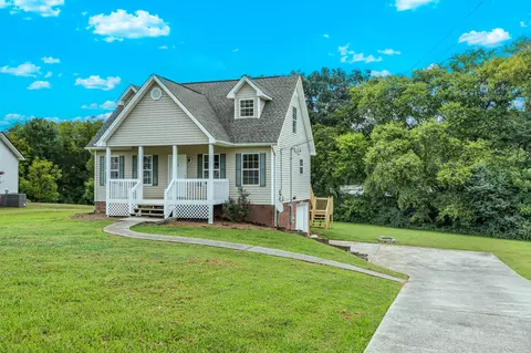 129 Apple Valley Ct NE, Charleston, TN 37310