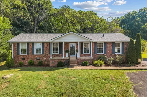 304 Cross Timbers Dr, Nashville, TN 37221
