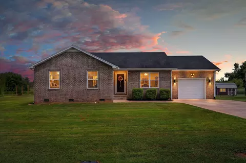 697 Portland Blvd, Portland, TN 37148