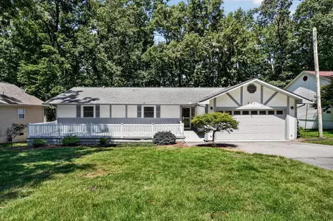 245 Lakeview Dr, Crossville, TN 38558