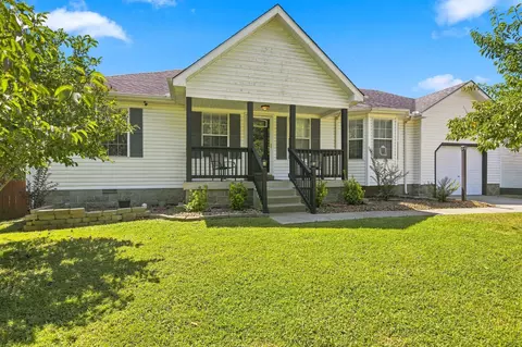 128 Jones Mill Rd, La Vergne, TN 37086